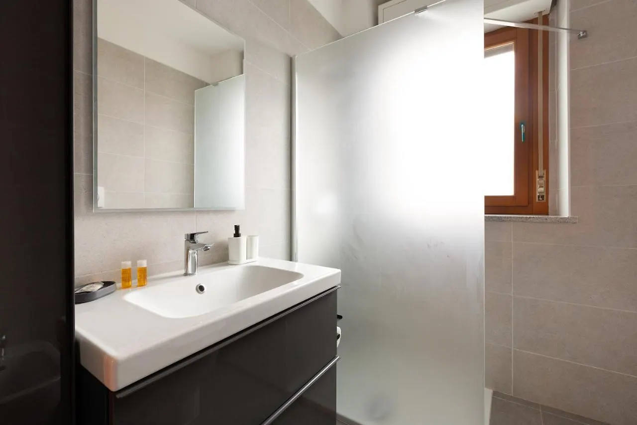 Milan Comfy Apartment X3 - With Balcony