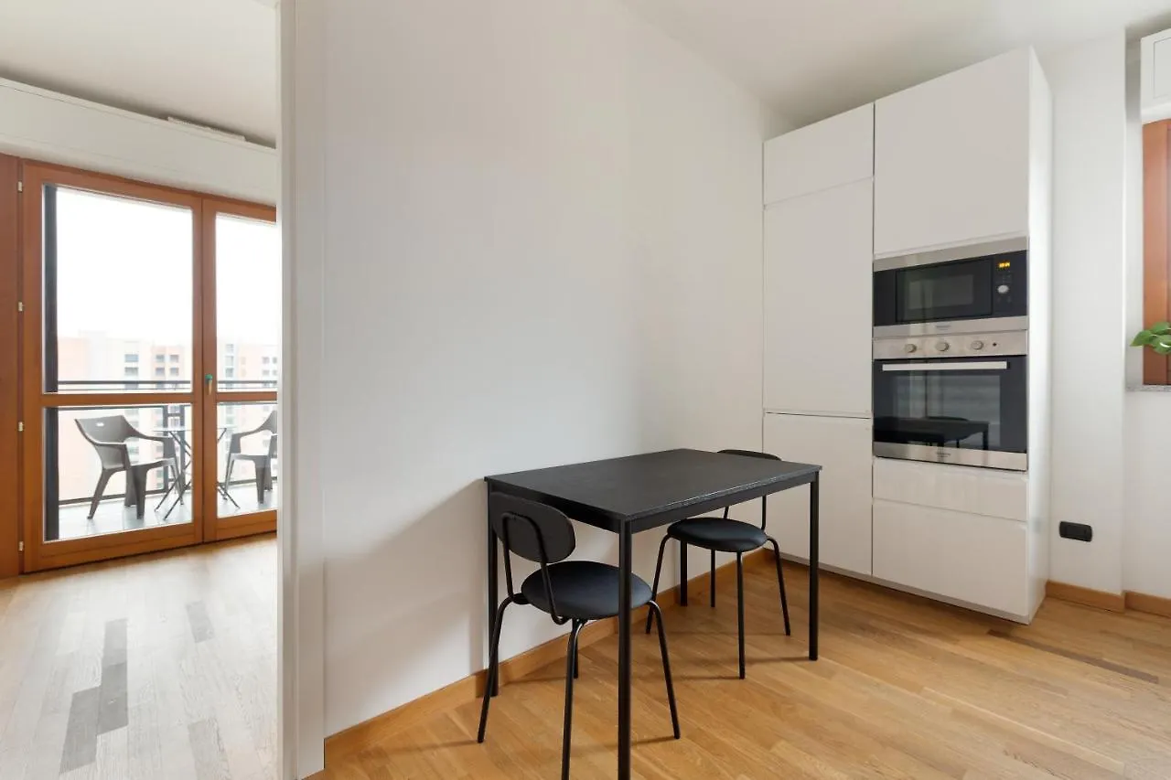 Milan Comfy Apartment X3 - With Balcony Italy