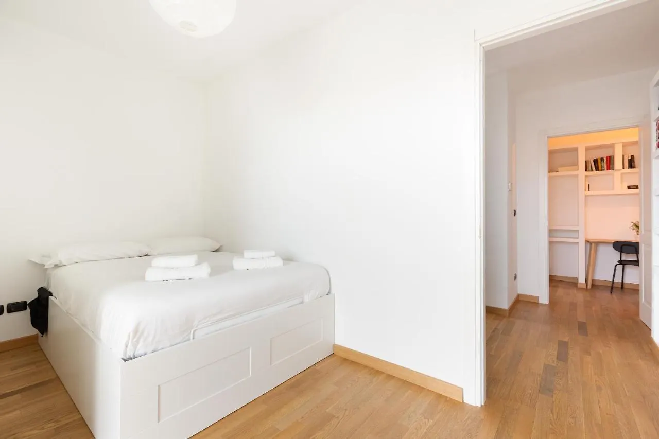 Milan Comfy Apartment X3 - With Balcony