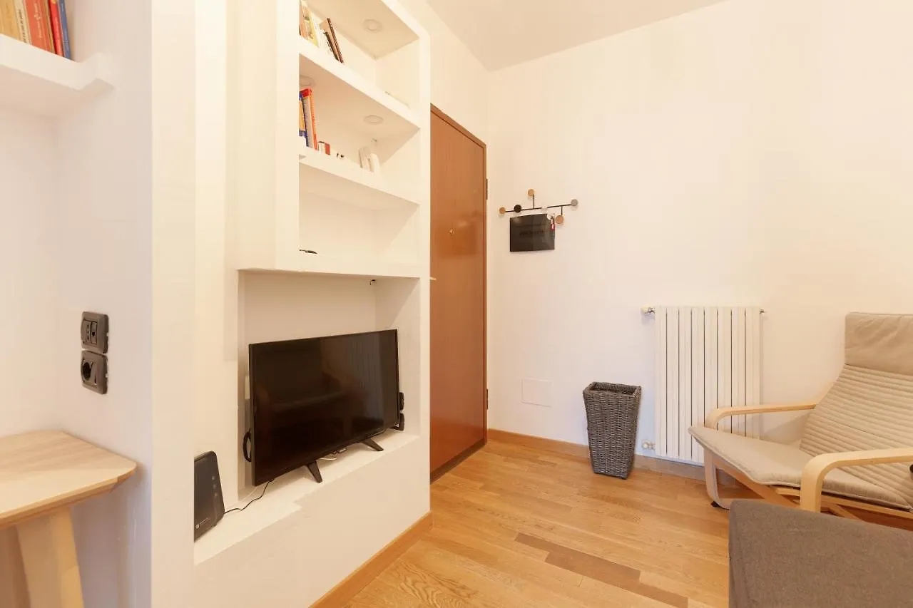 Milan Comfy Apartment X3 - With Balcony