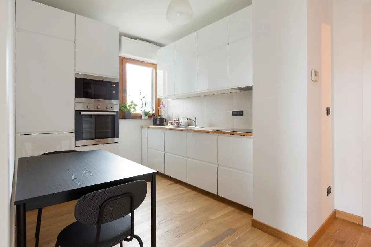 Milan Comfy Apartment X3 - With Balcony 0*,